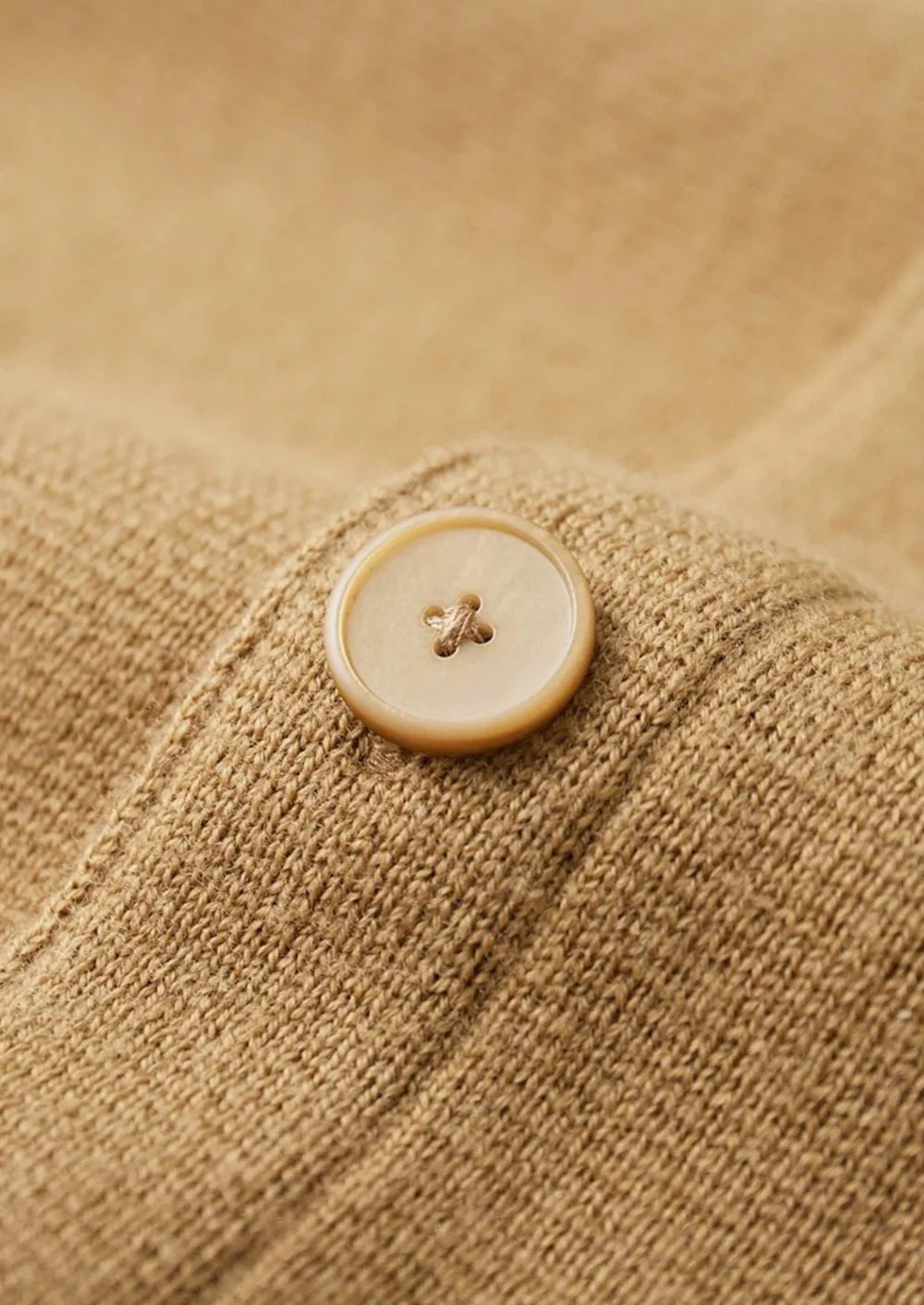 SURCHEMISE À BOUTONS EN PURE LAINE MÉRINOS EXTRA-FINE