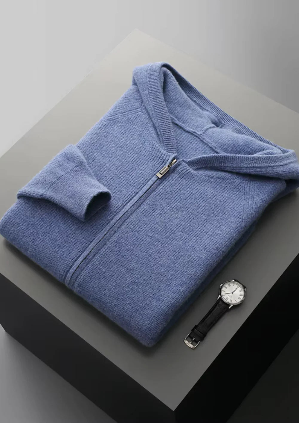 SWEAT À CAPUCHE ZIPPÉ EN PURE LAINE MÉRINOS EXTRA-FINE