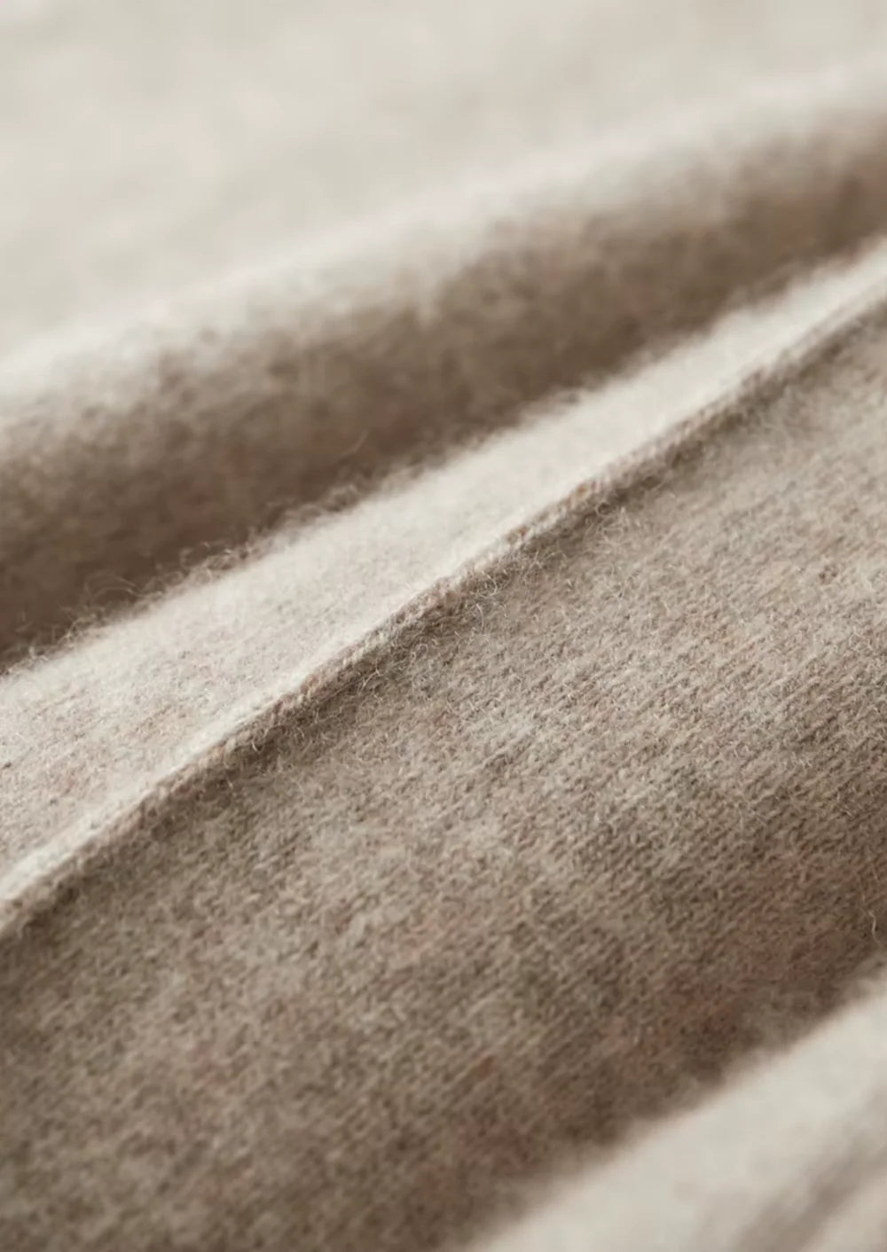 ENSEMBLE LUZZO EN PURE LAINE MÉRINOS EXTRA-FINE