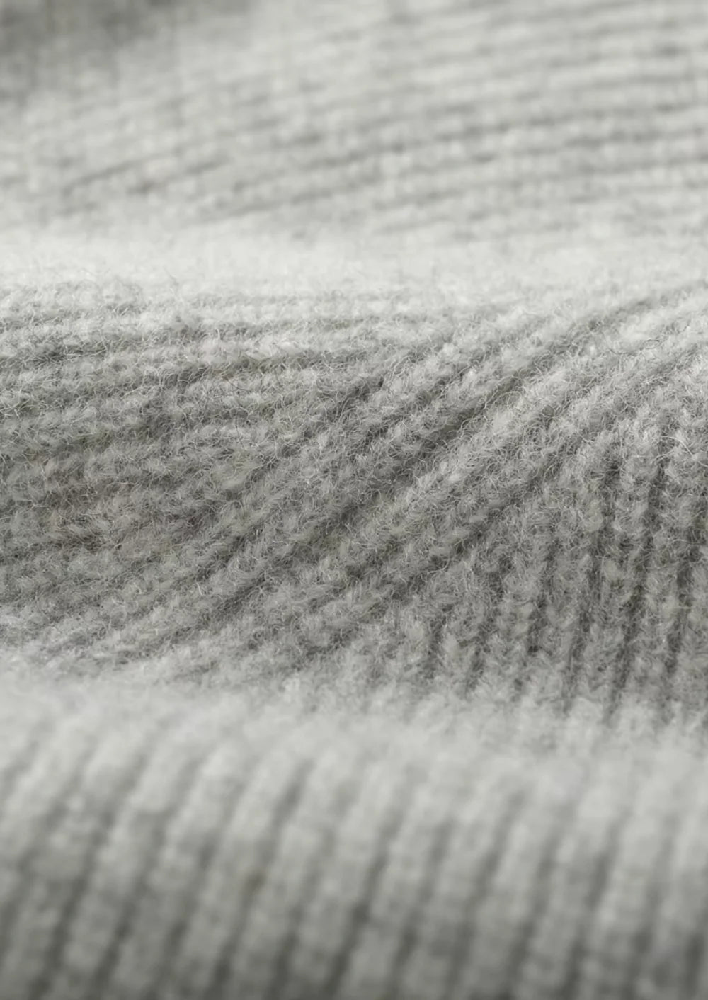 SWEAT À CAPUCHE ZIPPÉ EN PURE LAINE MÉRINOS EXTRA-FINE