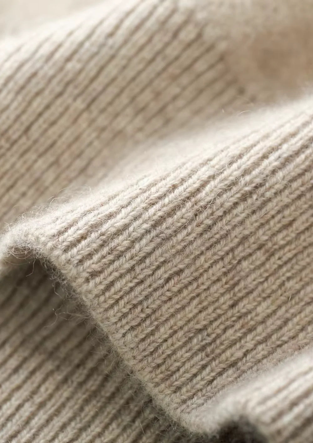 PURE EXTRA-FINE MERINO WOOL V-NECK CARDIGAN