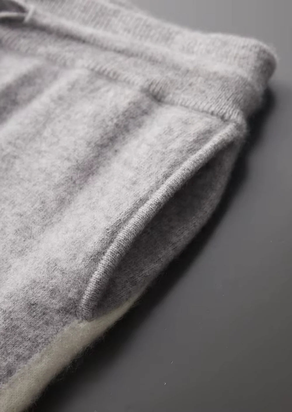ENSEMBLE DE LOISIRS PREMIUM EN CACHEMIRE
